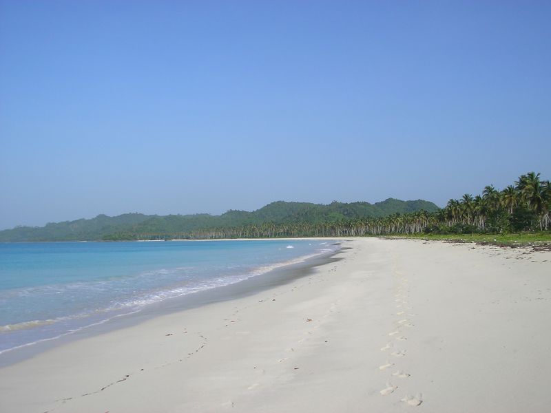 Пляж Плайя Ринкон (Playa Rincon)